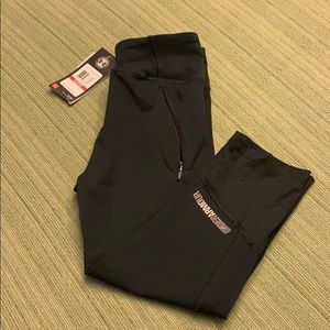NWT Authentic Under Armour Capri Workout Leggings